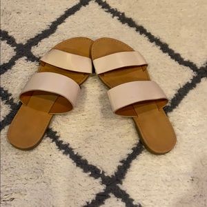 Women’s sandals